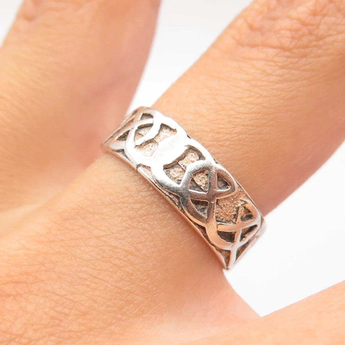925 Sterling Silver Vintage Celtic Band Ring Size 6.25