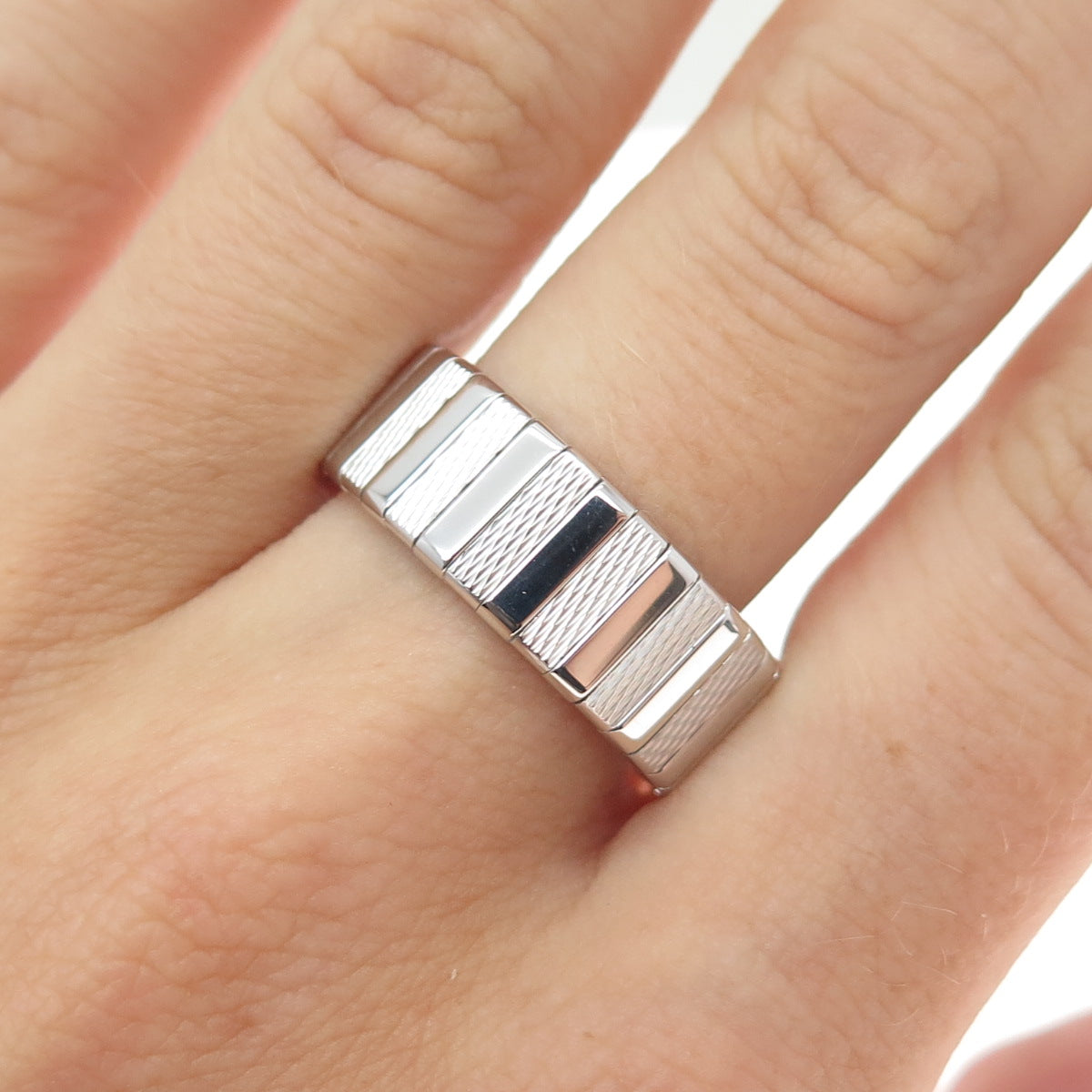 NEOS 925 Sterling Silver Textured Ribbed Band Ring Size 10.25