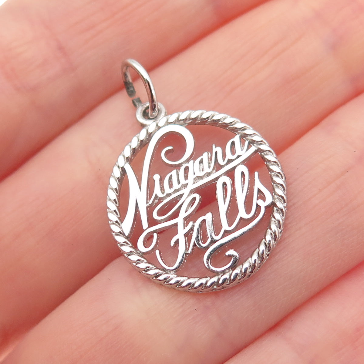 925 Sterling Silver Vintage Niagara Falls Charm Pendant