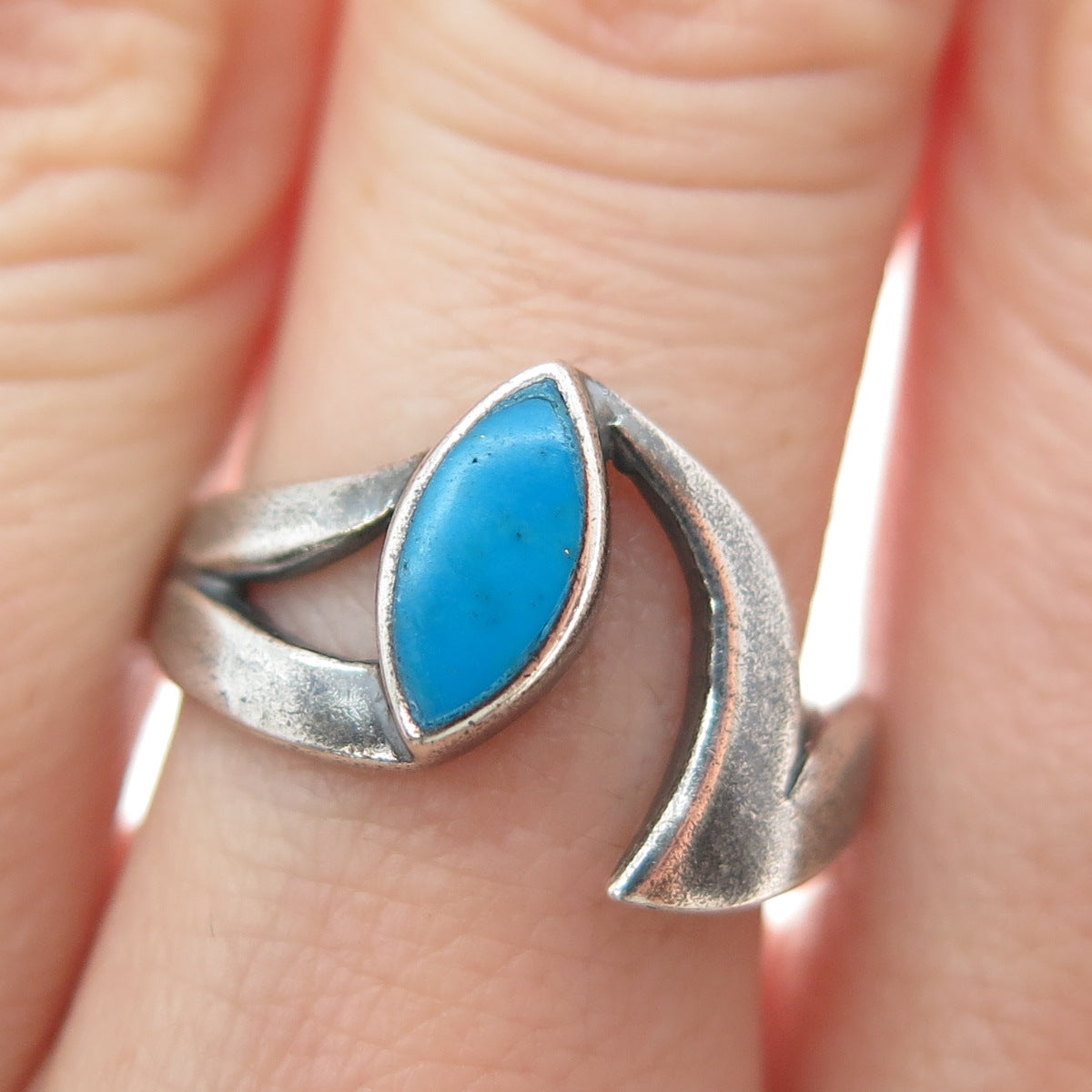 925 Sterling Silver Vintage Real Bisbee Turquoise Modernist Ring Size 7.5