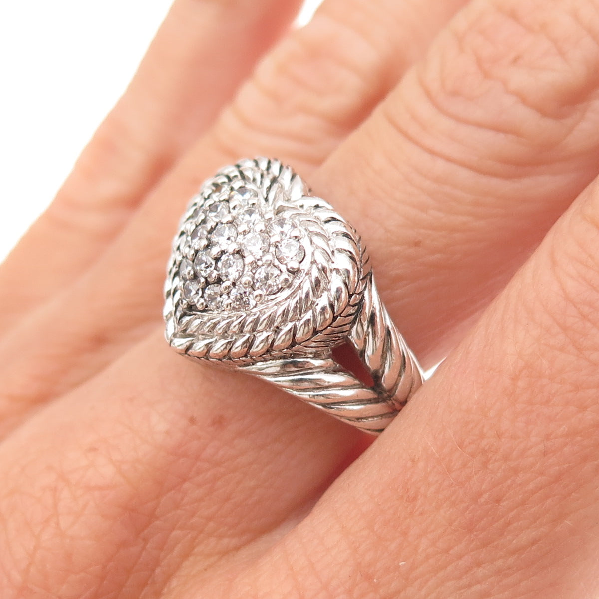 Judith Ripka 925 Sterling Silver Round-Cut C Z Heart Oxidized Ring Size 7