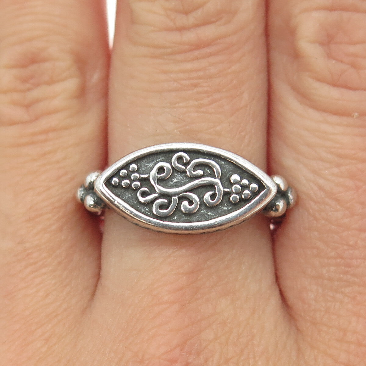 925 Sterling Silver Vintage Grape Vine Marquise-Shape Signet Ring Size 9.25