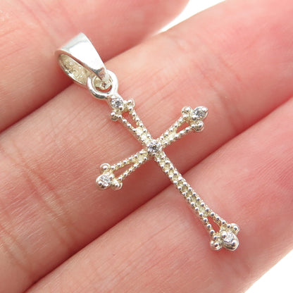 AHARONI 925 Sterling Silver Round-Cut Shaped C Z Cross Pendant