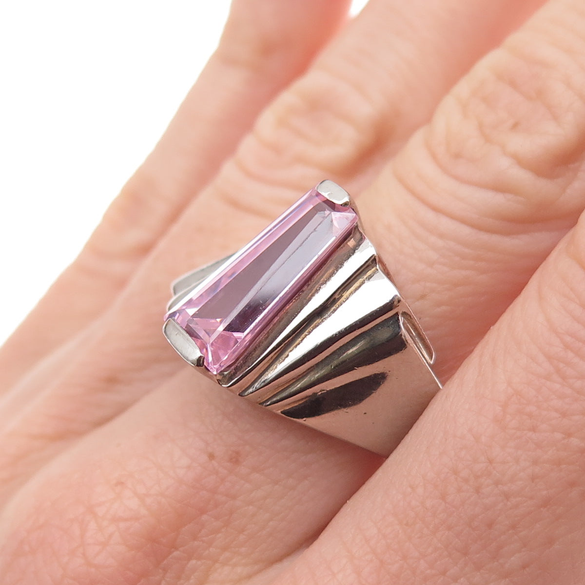 925 Sterling Silver Vintage Pink C Z Modernist Oxidized Ring Size 7