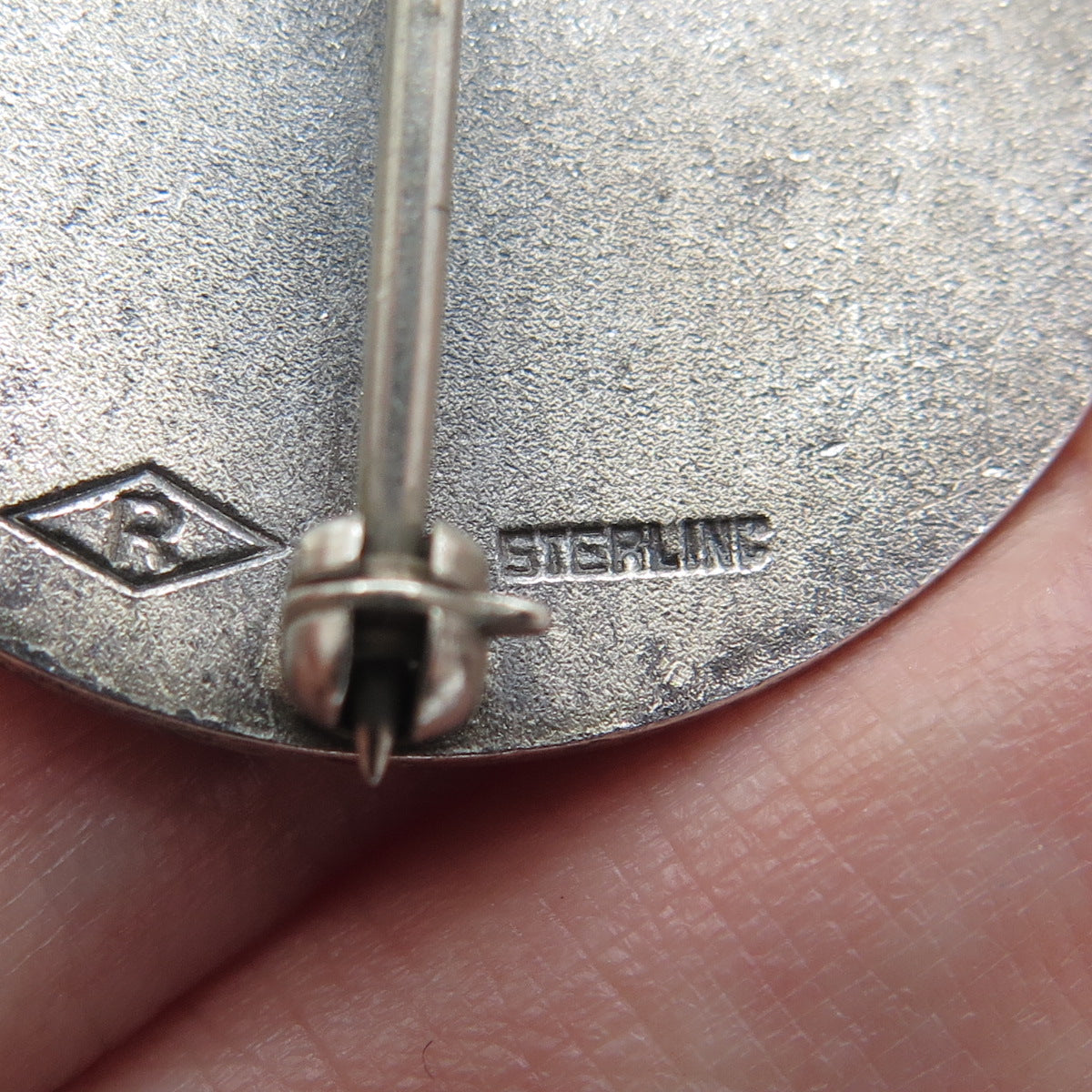 L.W. RUBENSTEIN 925 Sterling Silver Antique Belmont Gun Club Oxidized Brooch