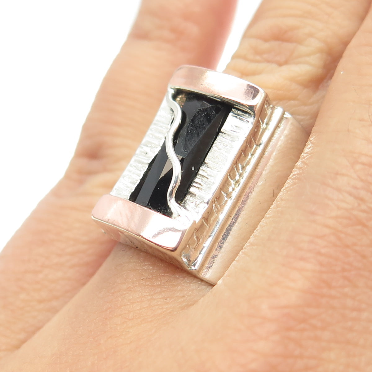 925 Sterling Silver Vintage 2-Tone Real Black Onyx Modernist Ring Size 6.75