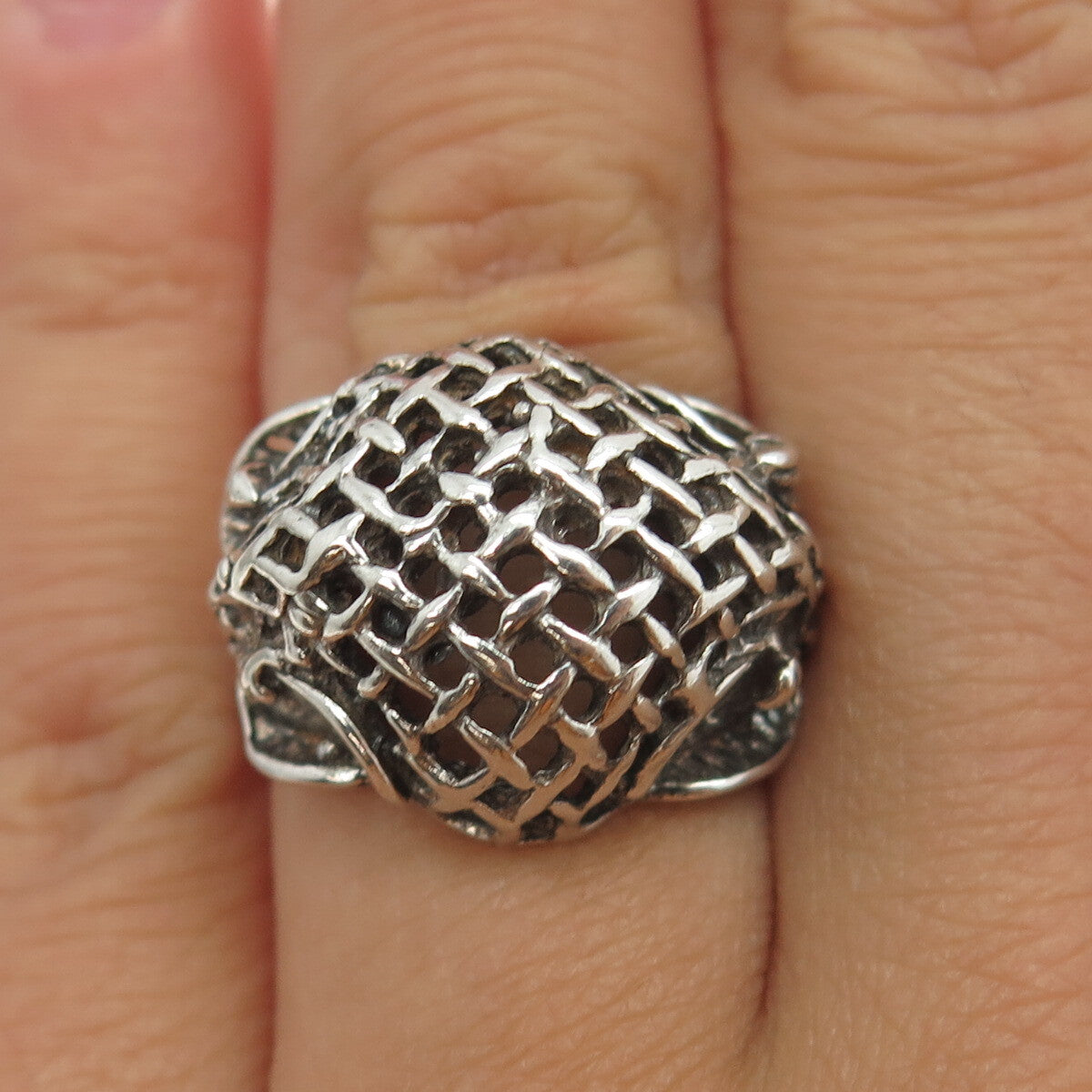 925 Sterling Silver Vintage Modernist Mesh Dome Ring Size 6.25