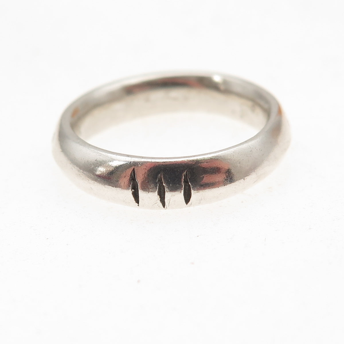925 Sterling Silver Vintage Ribbed Oxidized Band Ring Size 5.75