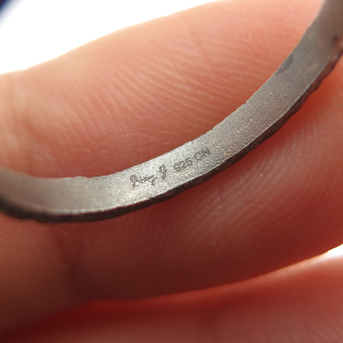 JOEY J. 925 Sterling Silver 2-Tone C Z Oxidized Hammered Ring Size 7