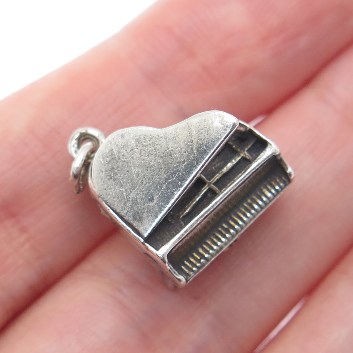 SUNWEST 925 Sterling Silver Vintage Grand Piano Minimalist 3D Charm Pendant