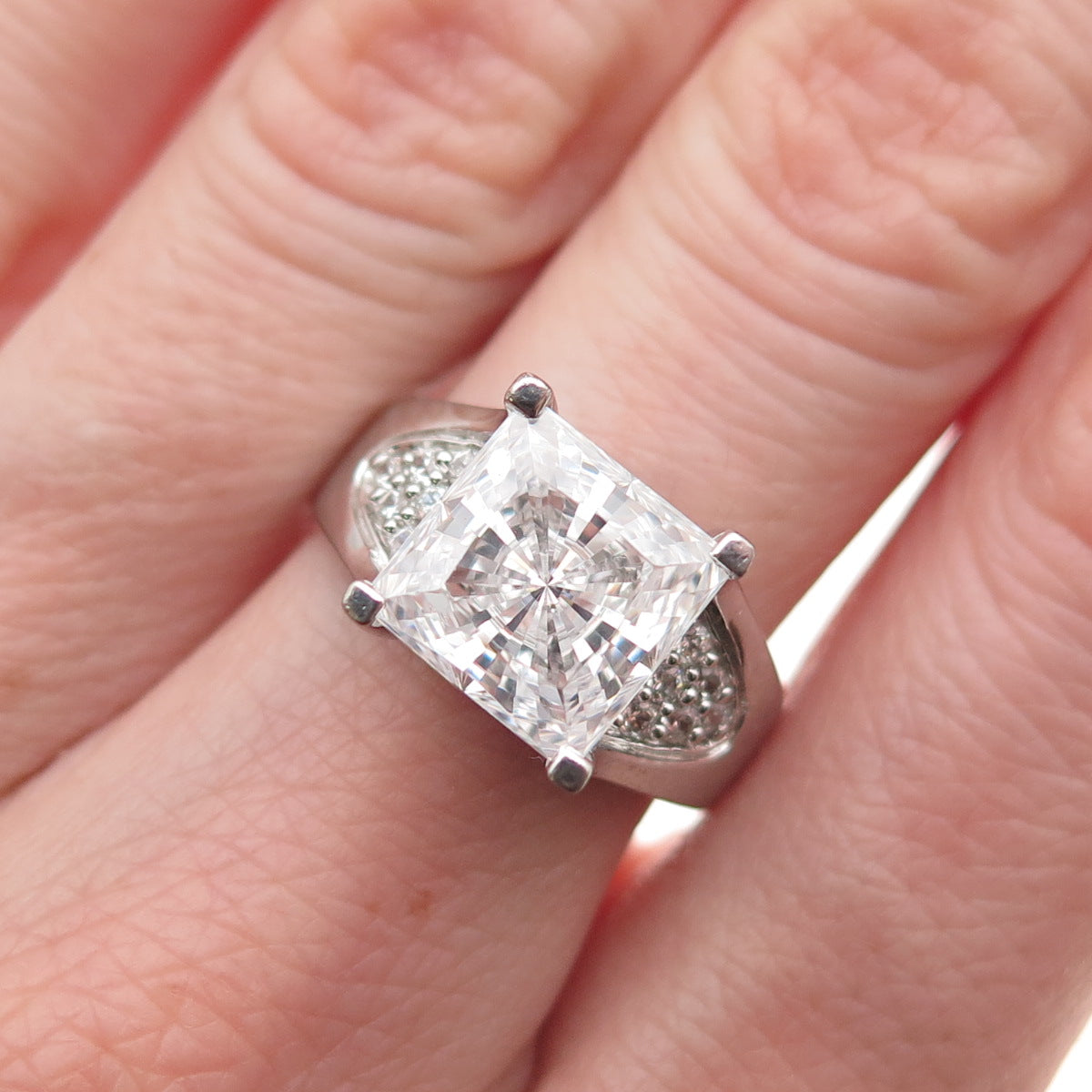 925 Sterling Silver Princess & Round-Cut C Z Engagement Ring Size 7