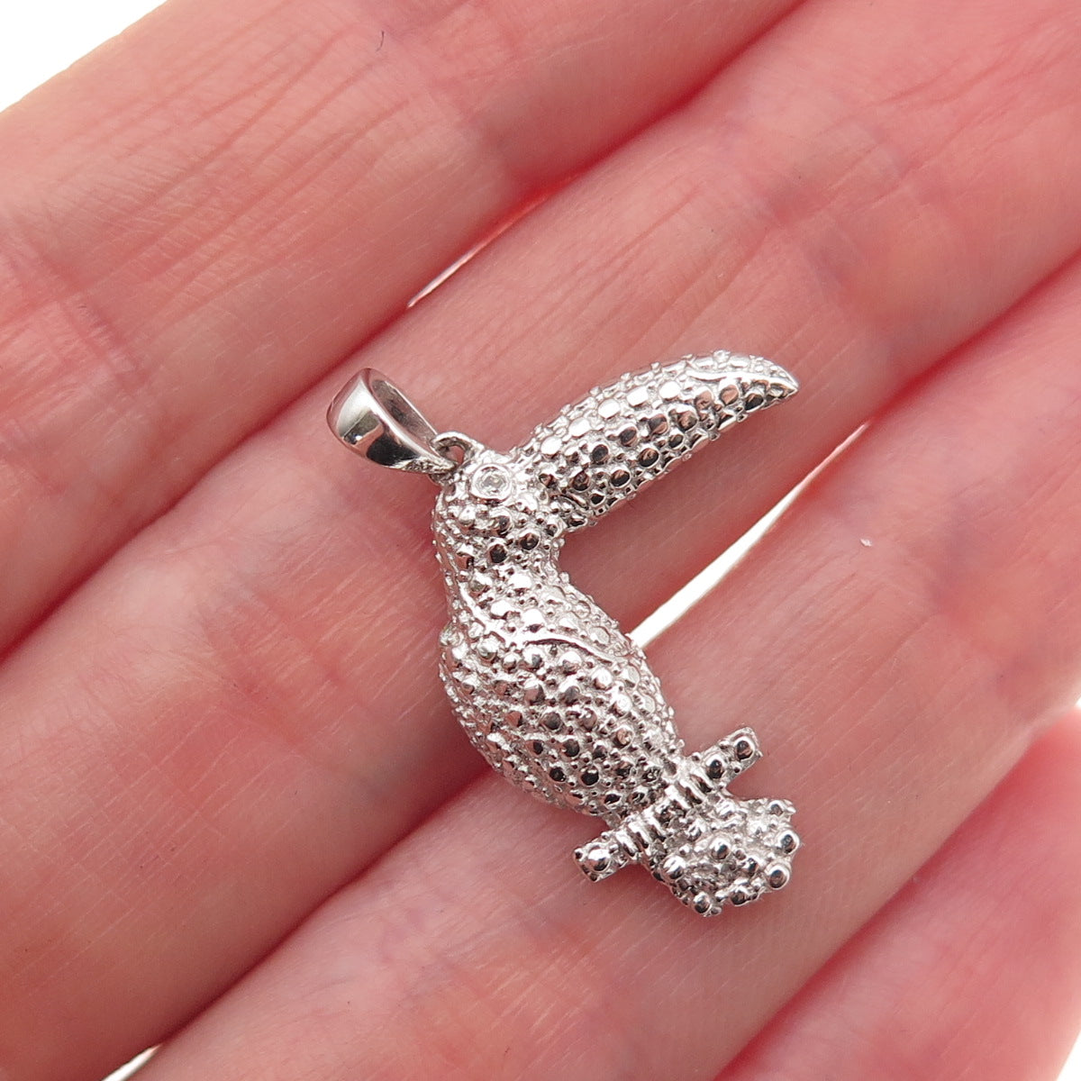 925 Sterling Silver Real Round-Cut Diamond Toucan Bird Charm Pendant