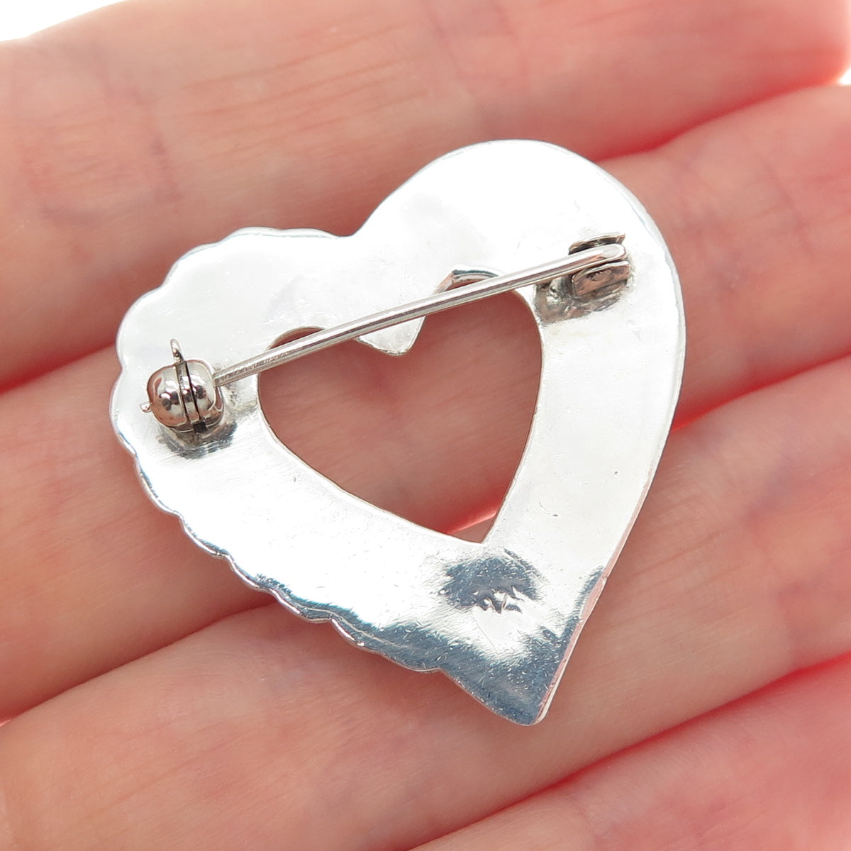 925 Sterling Silver Vintage Modernist Ribbed Heart Pin Brooch