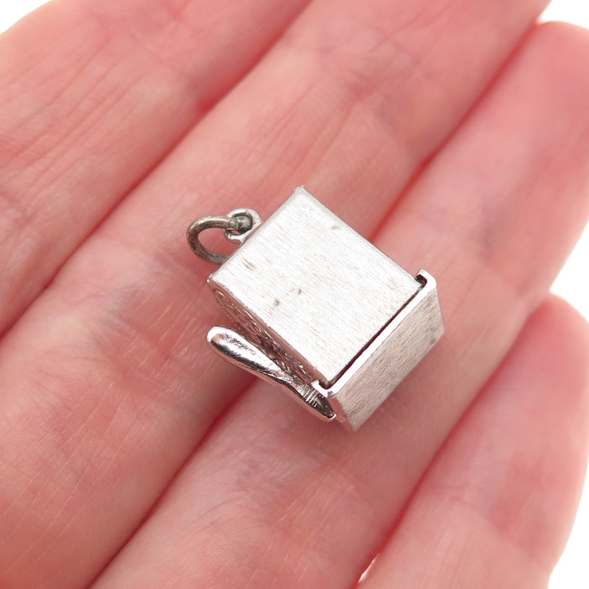 925 Sterling Silver Antique Art Deco Casino Slot Machine 3D Mini Charm Pendant