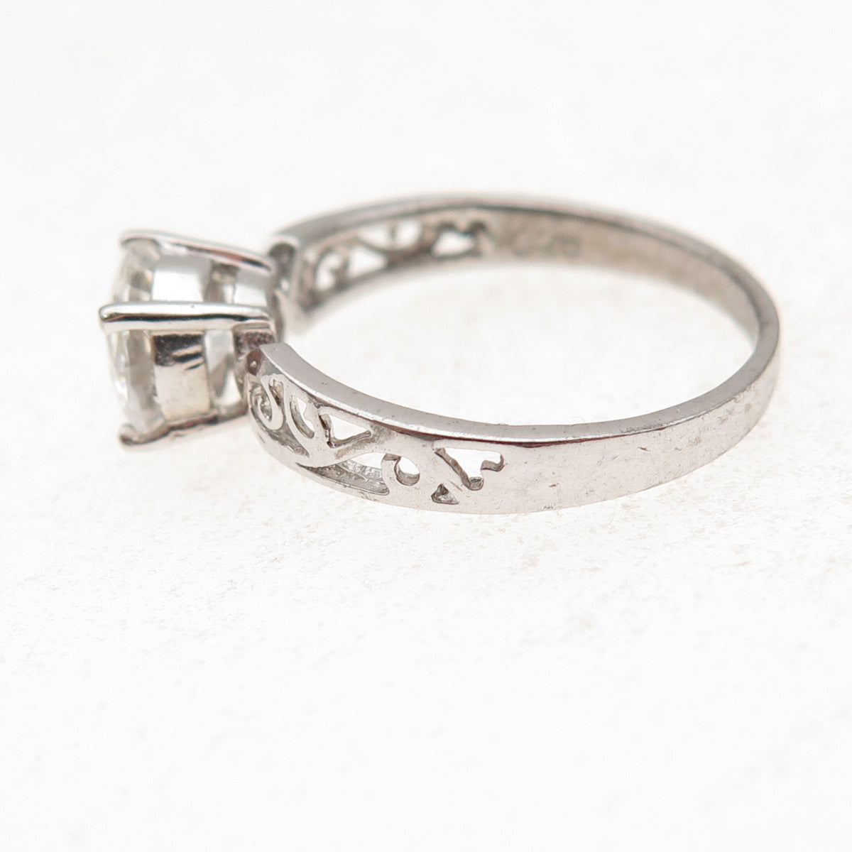 Chapal Zenray 925 Sterling Silver Round-Cut C Z Engagement Ring Size 6.75