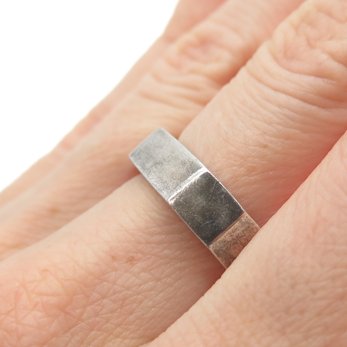 925 Sterling Silver Vintage Geometric Oxidized Band Ring Size 8.25