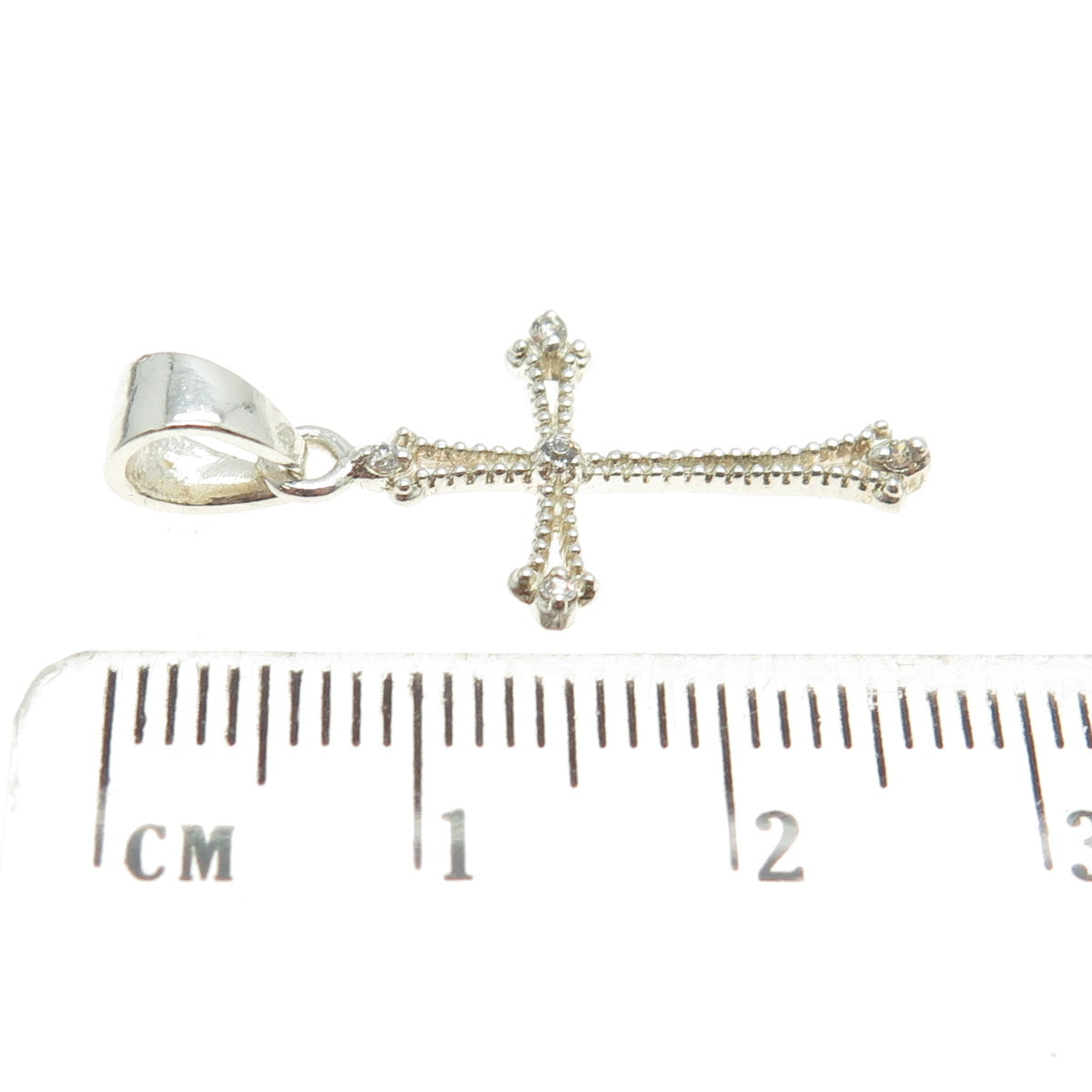 AHARONI 925 Sterling Silver Round-Cut Shaped C Z Cross Pendant