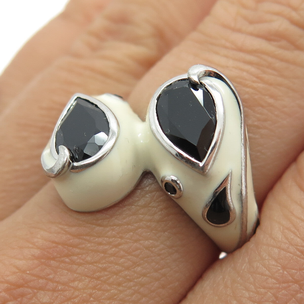 EMA 925 Sterling Silver Enamel & Black Spinel Modernist Bypass Ring Size 8