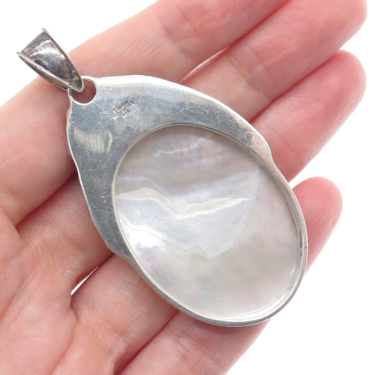 MERAV 925 Sterling Silver Vintage Real MOP Feather Flower Oxidized Pendant