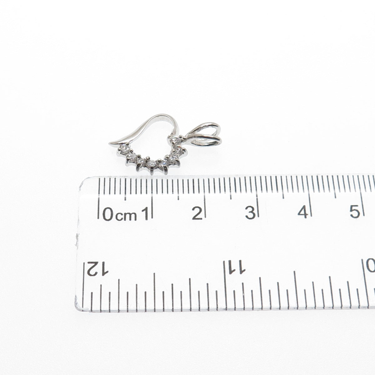 925 Sterling Silver Round-Cut C Z Heart Minimalist Charm Pendant