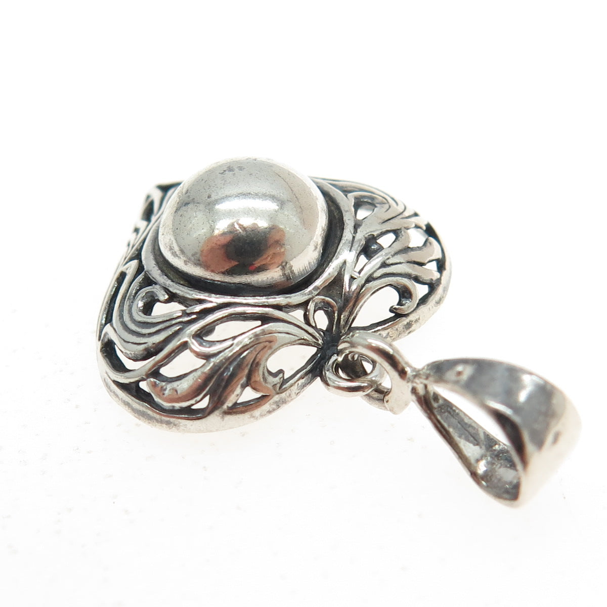 925 Sterling Silver Vintage Ball Scroll Heart Pendant