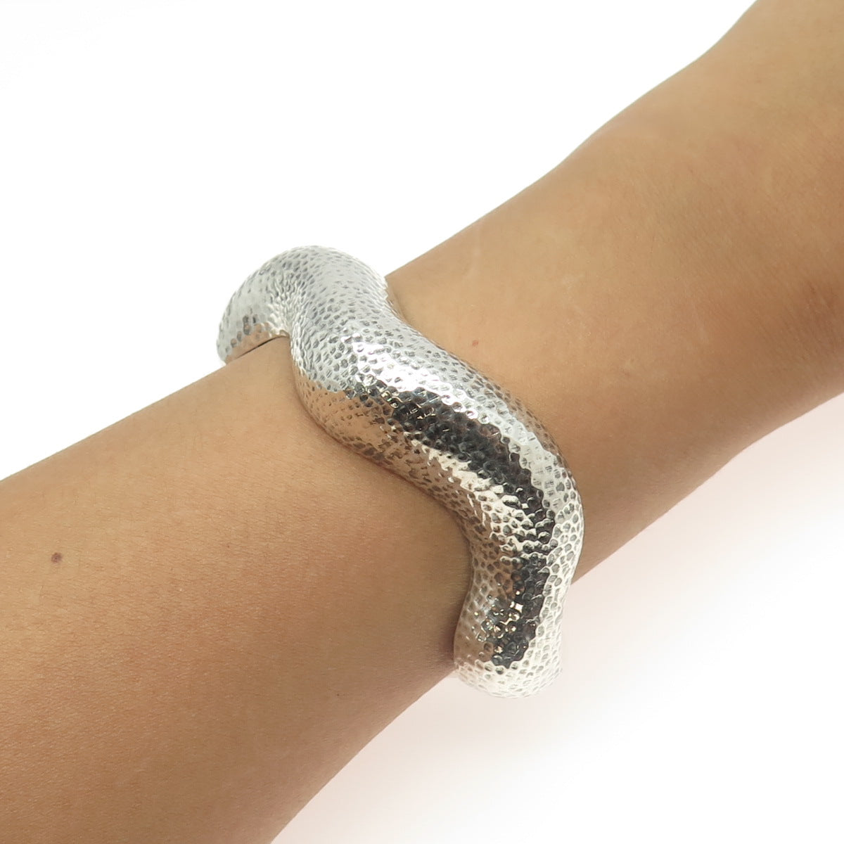 925 Sterling Silver Vintage Modernist Hammered Python Cuff Bracelet 6.5"