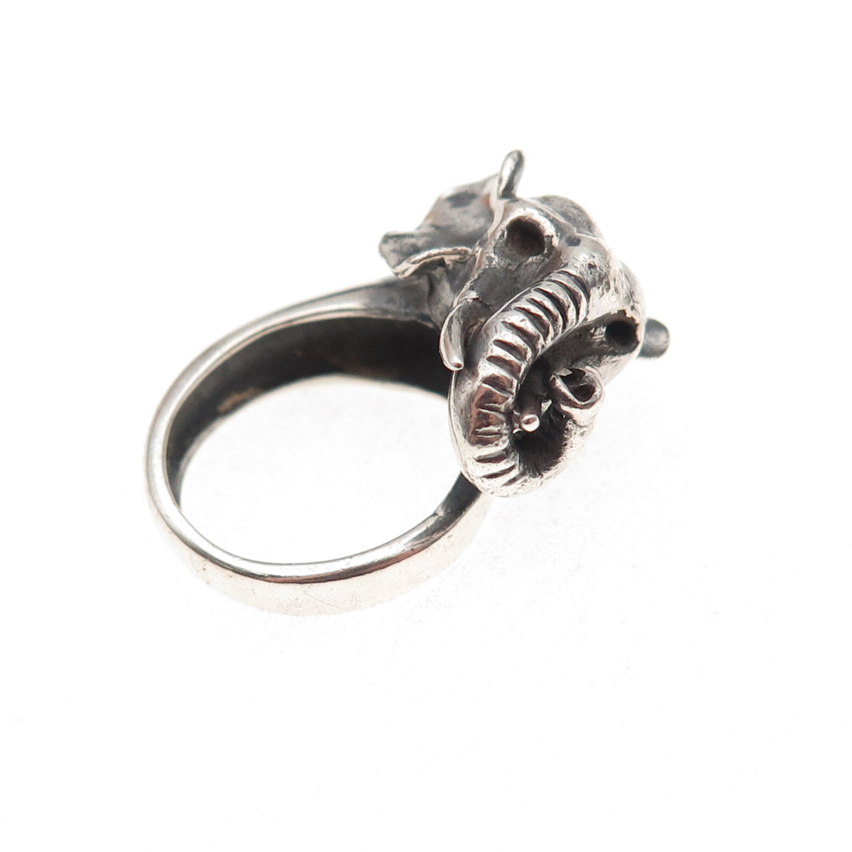 925 Sterling Silver Vintage Elephant Oxidized Ring Size 5