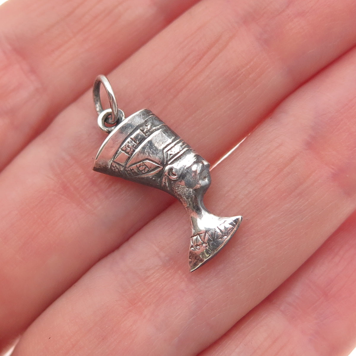 925 Sterling Silver Vintage Egyptian Nefertiti Oxidized Mini Charm Pendant