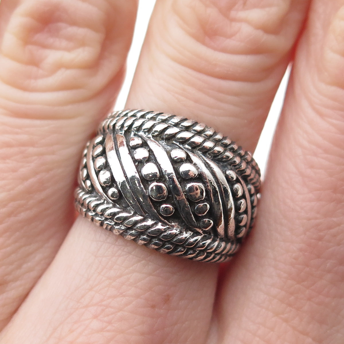 925 Sterling Silver Vintage Modernist Dotted Oxidized Ring Size 6.25