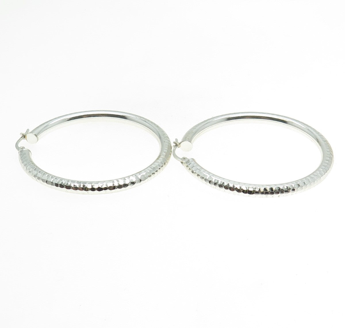 HAN 925 Sterling Silver Diamond-Cut Hoop Earrings