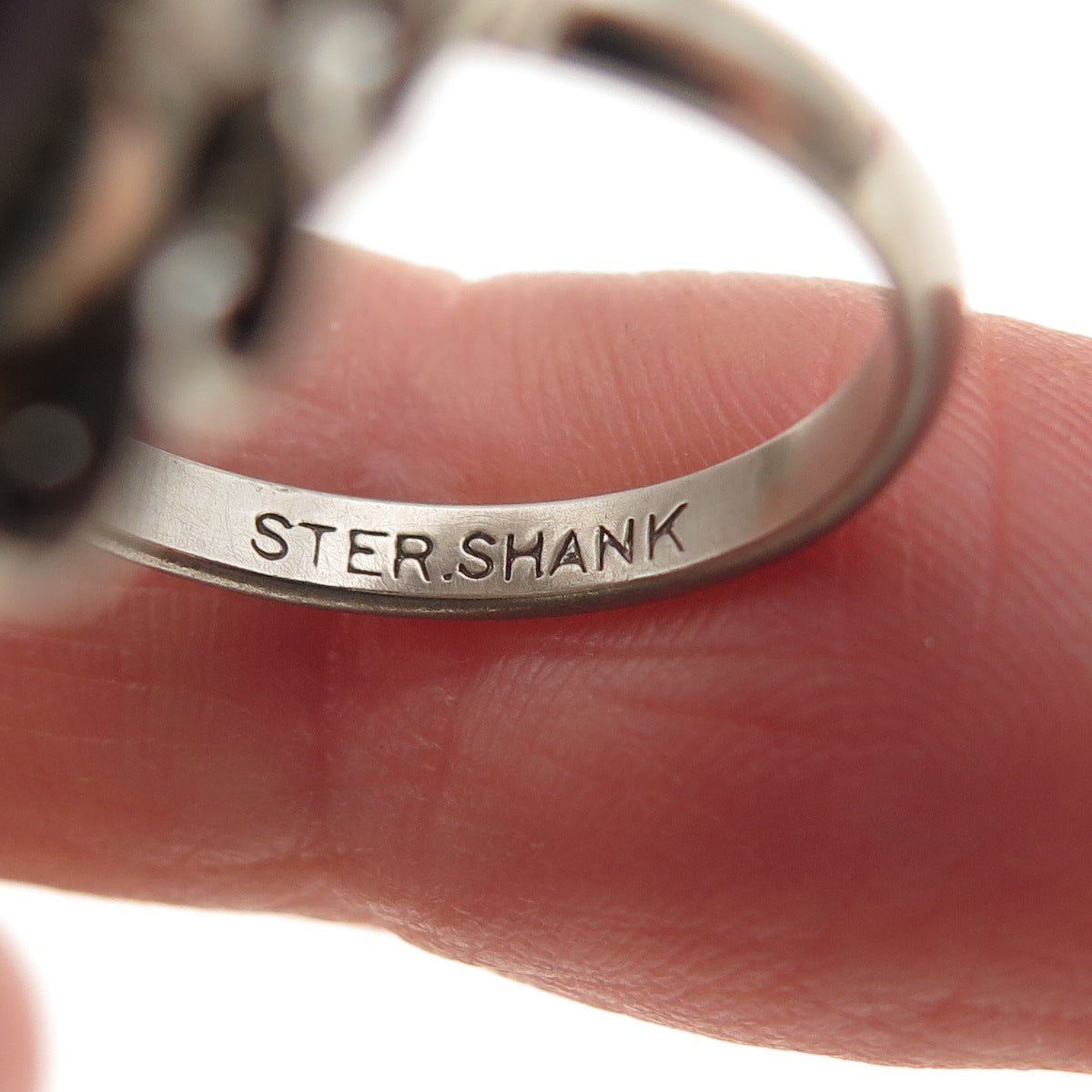 925 Sterling Silver Shank Vintage Real Lavender MOP Twisted Bezel Ring Size 6