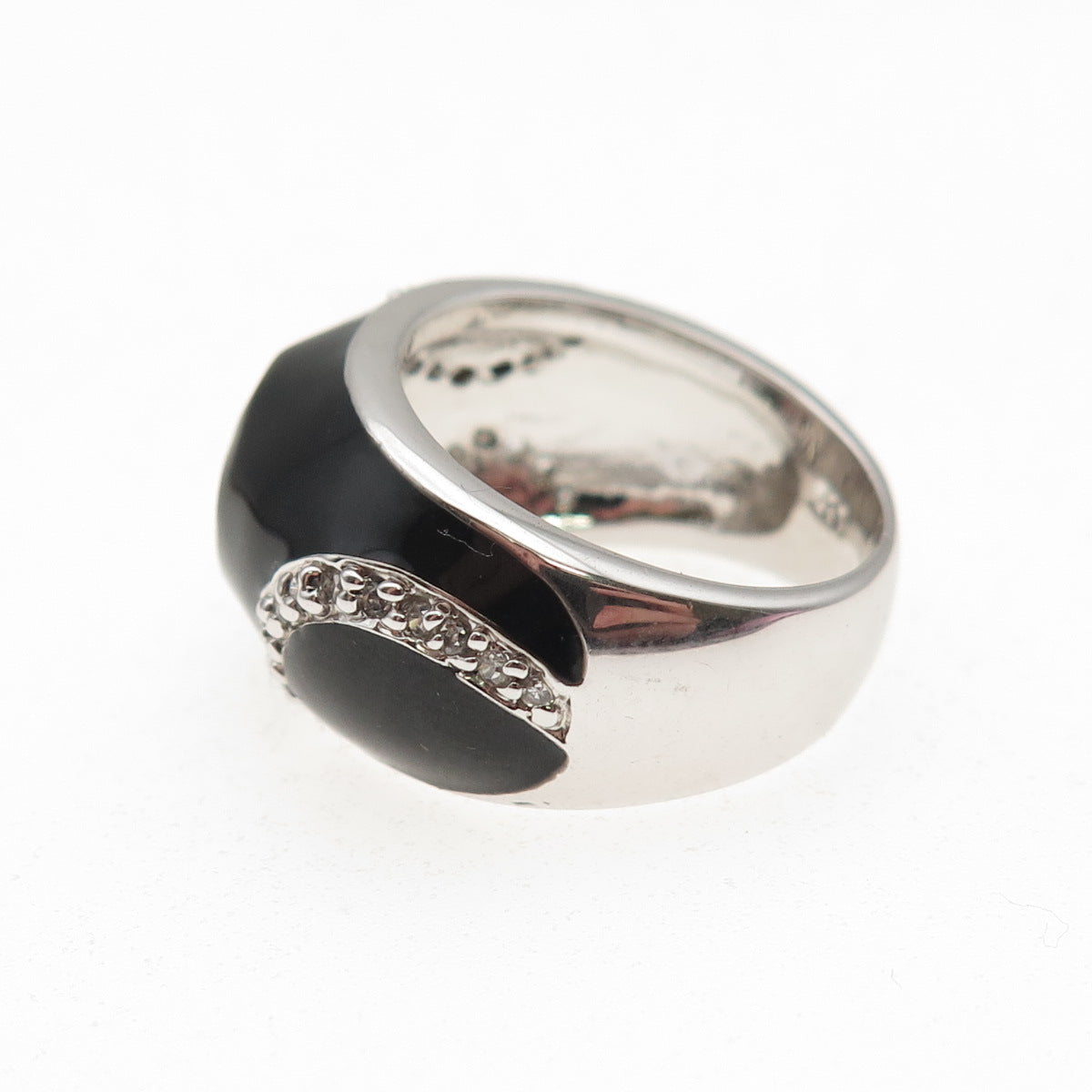 925 Sterling Silver Black Enamel Round-Cut C Z Heart Ring Size 6