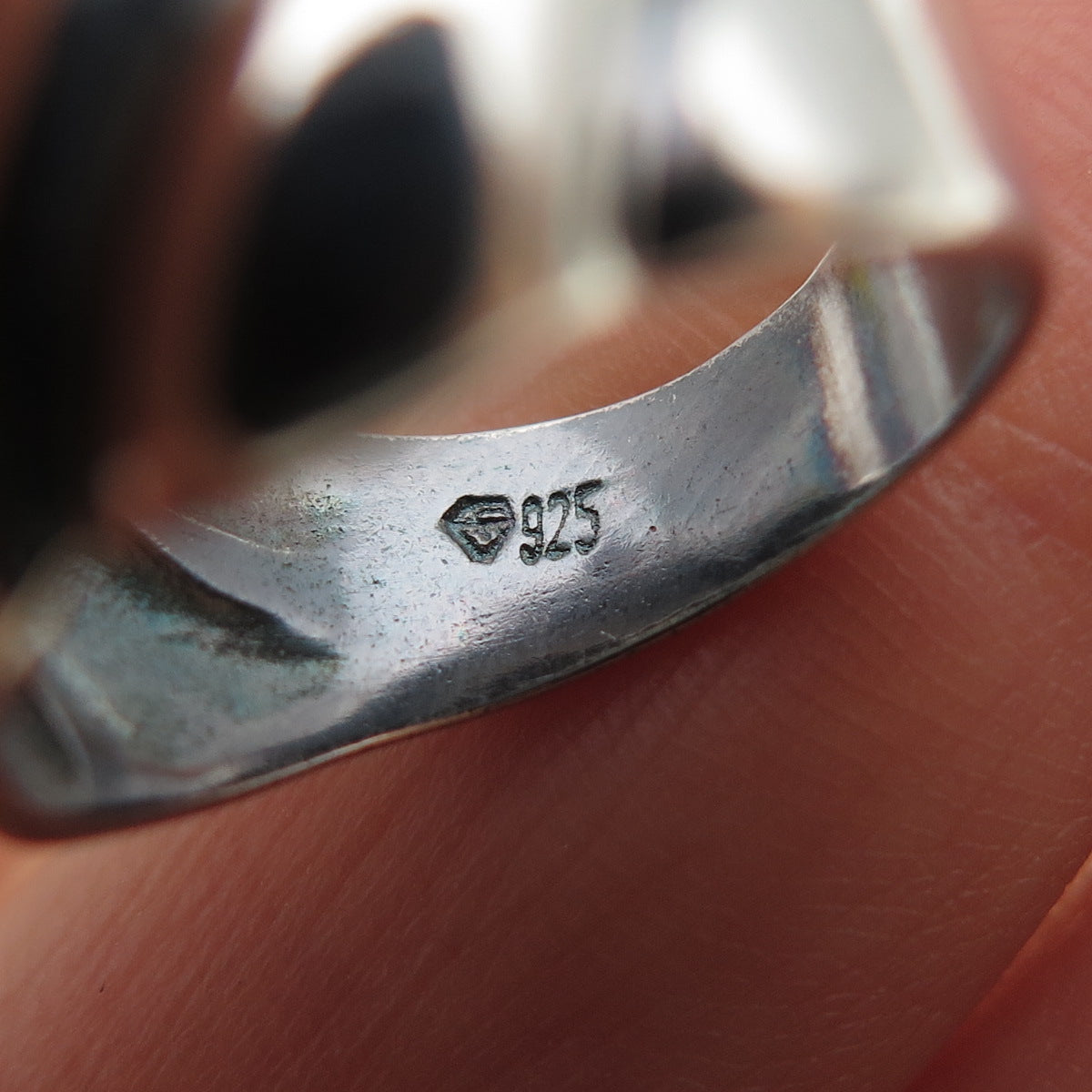 925 Sterling Silver Vintage Modernist Ribbed Oxidized Ring Size 6