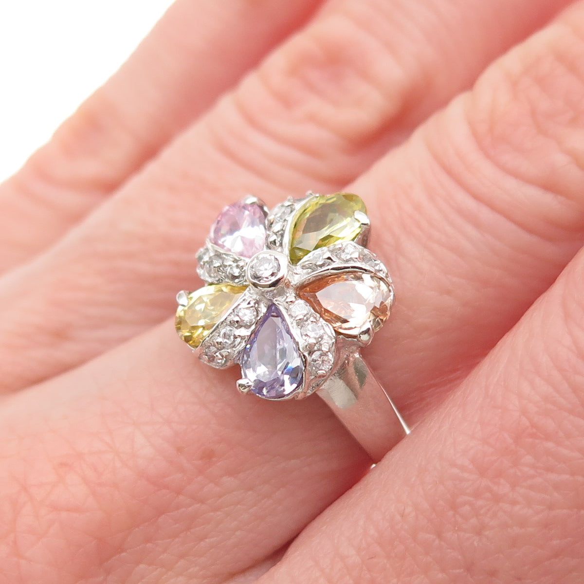 925 Sterling Silver Multi-Color C Z Floral Ring Size 6.5