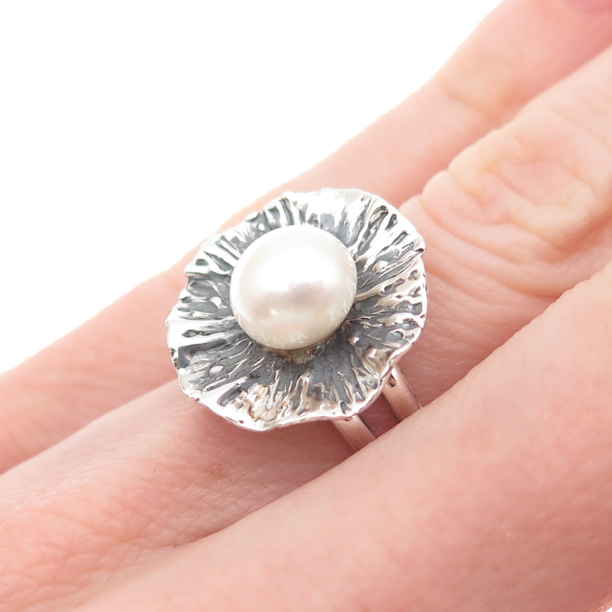 H & BJ Mackie 925 Sterling Vintage Real Pearl Modernist Oxidized Ring Size 5.25