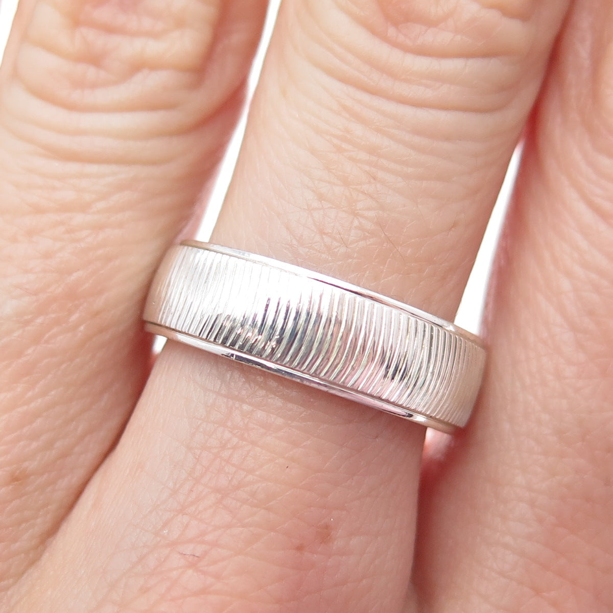 925 Sterling Silver Vintage AGM Ribbed Band Ring Size 7