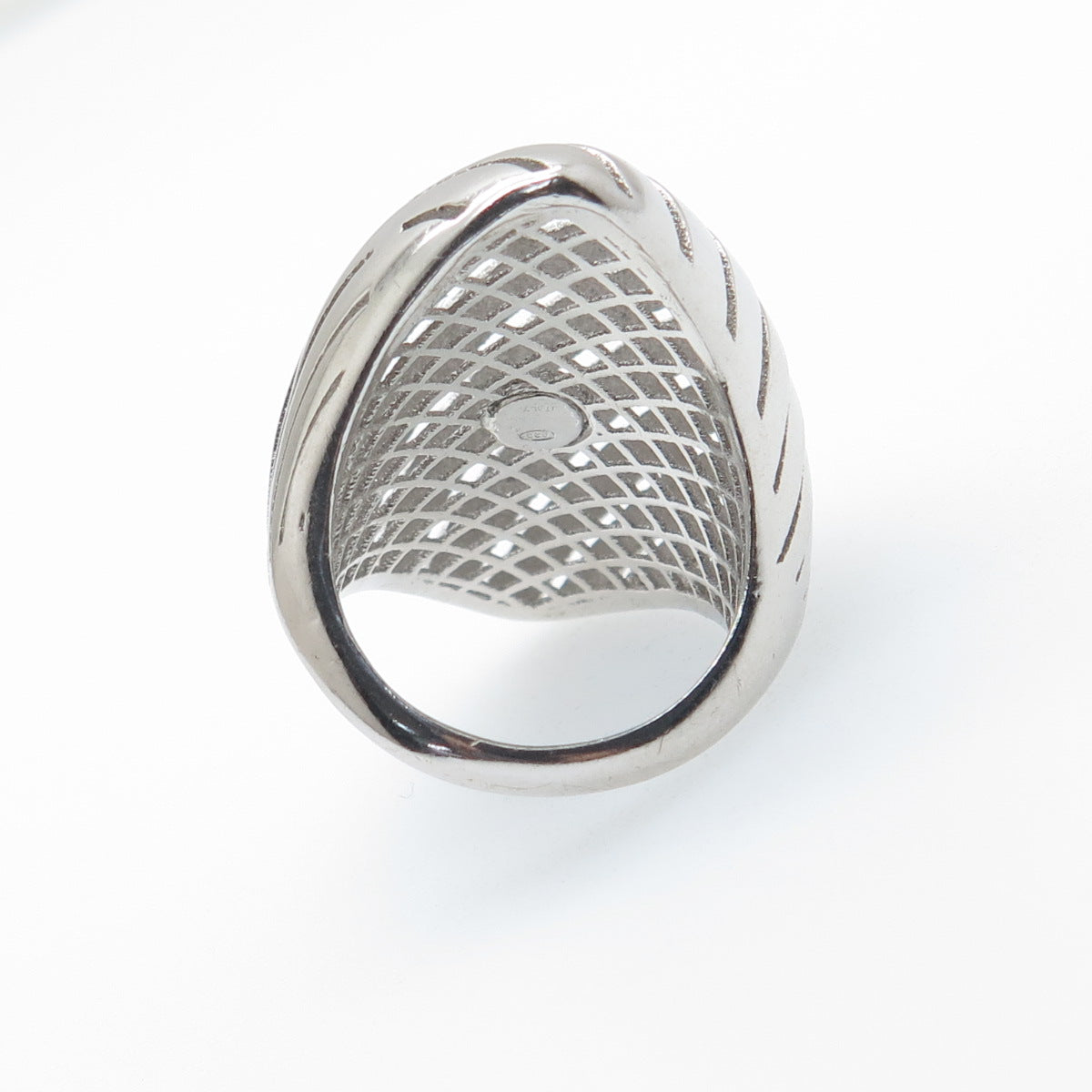 925 Sterling Silver Italy Modernist Rhombus Ribbed Dome Ring Size 6.75