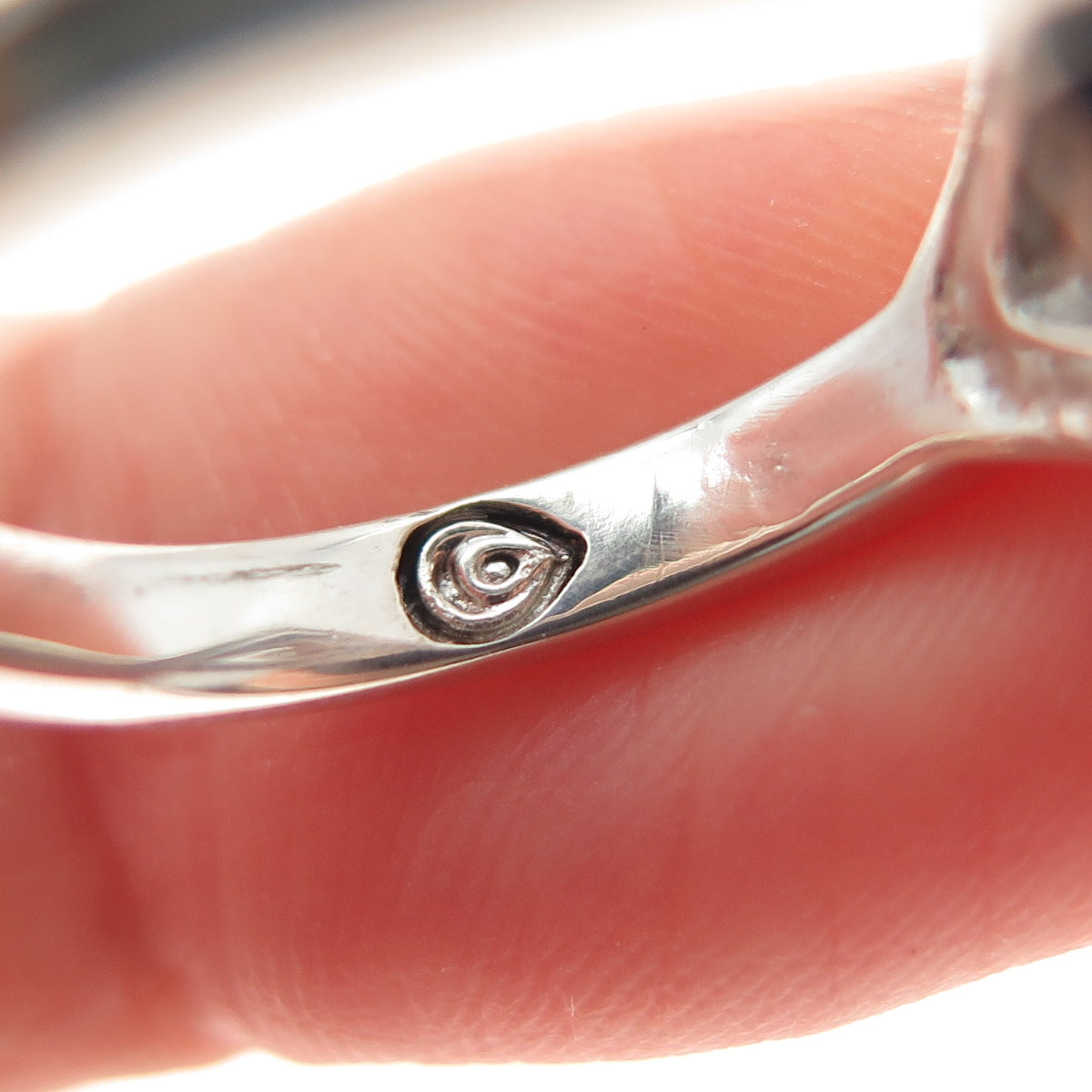 KS KENDRA SCOTT Sterling Silver Real Round-Cut Diamond Hook & Eye Ring Size 5.75