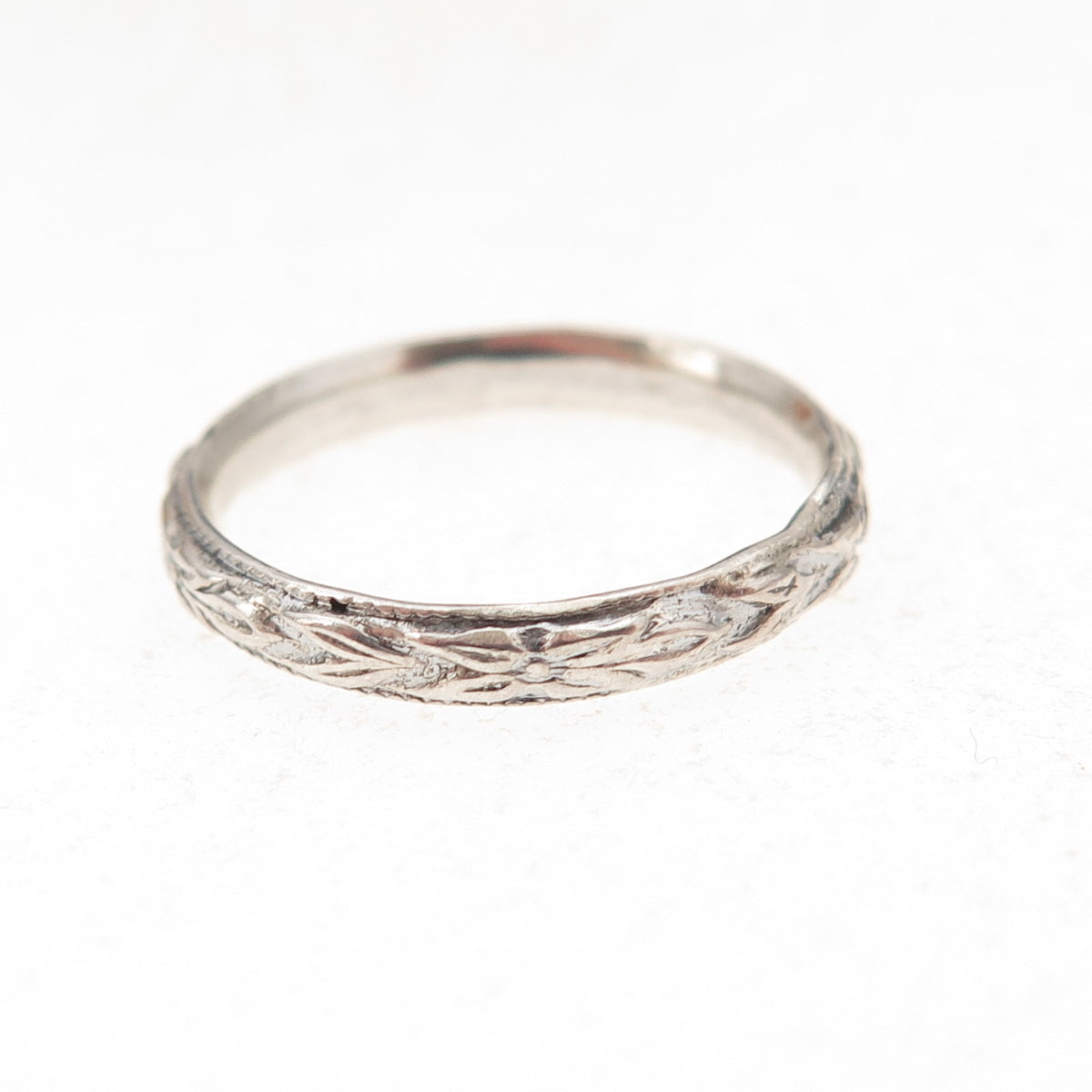 925 Sterling Silver Antique Art Deco Floral Oxidized Band Ring Size 5