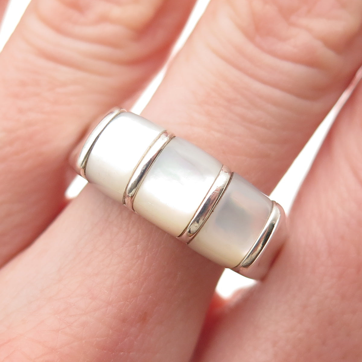 Michelle Albala 925 Sterling Silver Vintage Real MOP Modernist Ring Size 10
