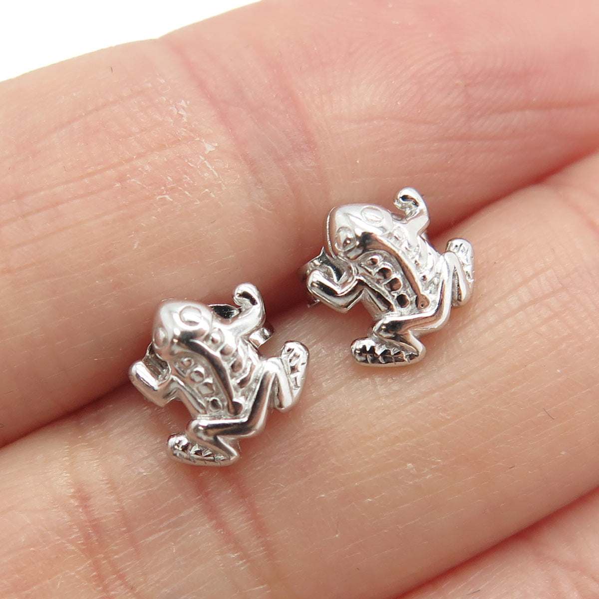 925 Sterling Silver Frog Lucky Stud Earrings