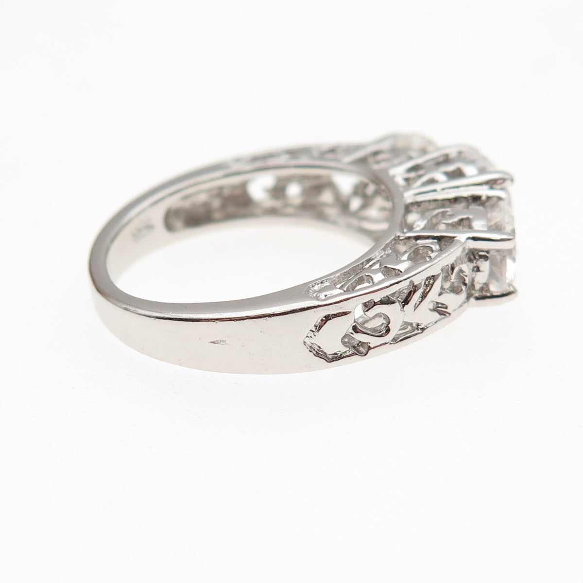 925 Sterling Silver Round-Cut C Z Floral Engagement Ring Size 6