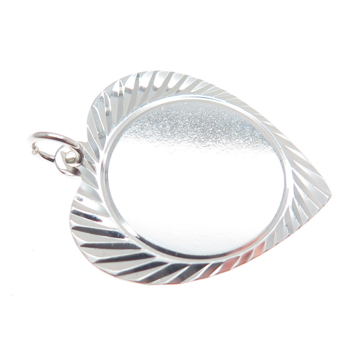 925 Sterling Silver Vintage Diamond-Cut Heart Pendant