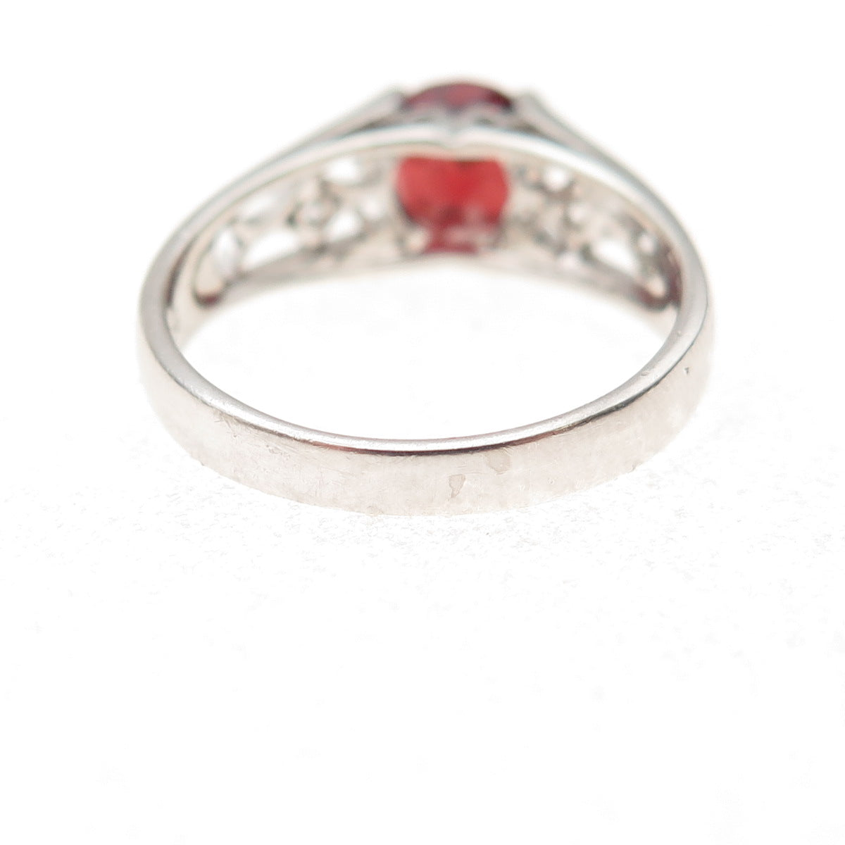 925 Sterling Silver Vintage Real Round-Cut Red Garnet & C Z Ring Size 7