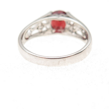 925 Sterling Silver Vintage Real Round-Cut Red Garnet & C Z Ring Size 7
