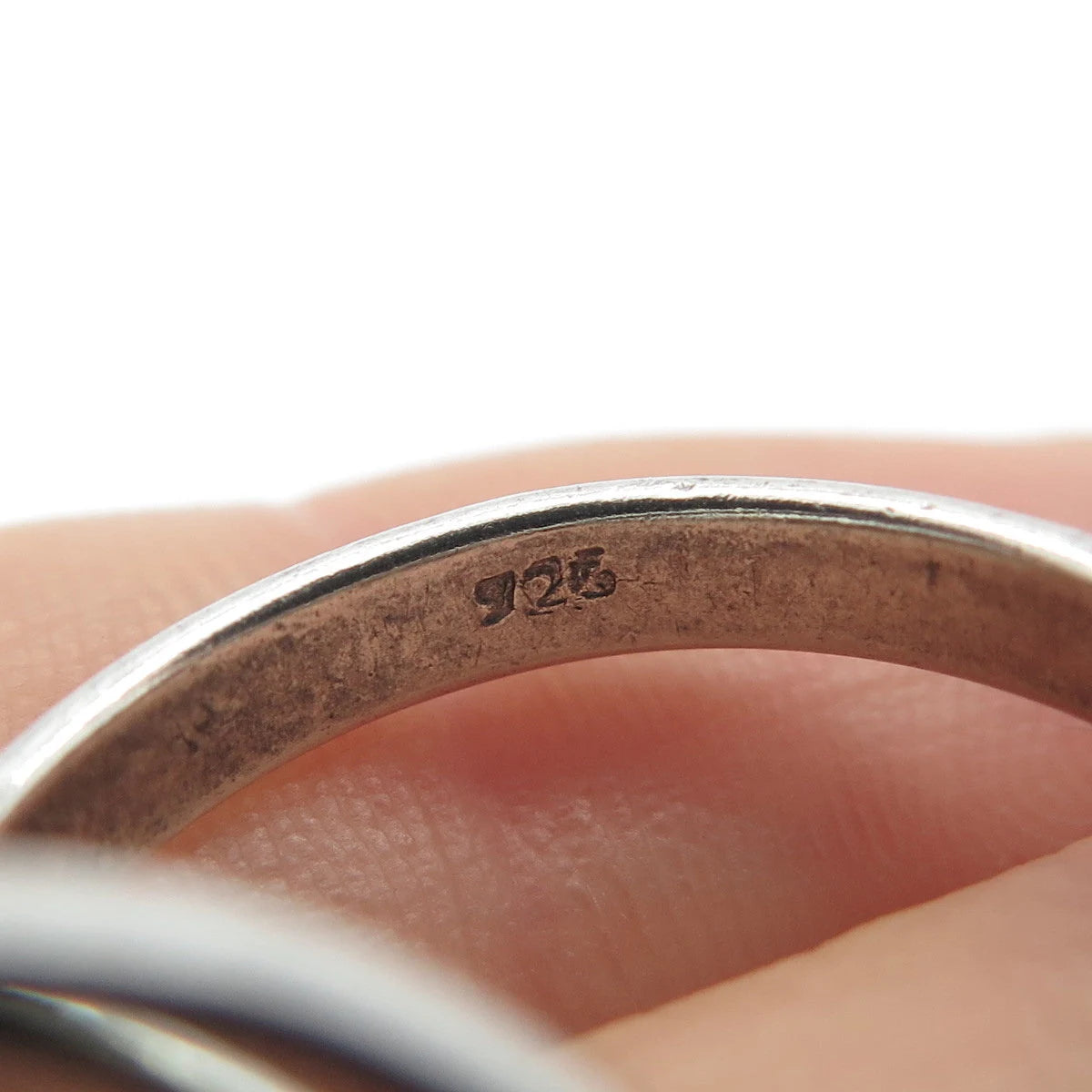 925 Sterling Silver Vintage Triple Interlocked Ring Size 6.25