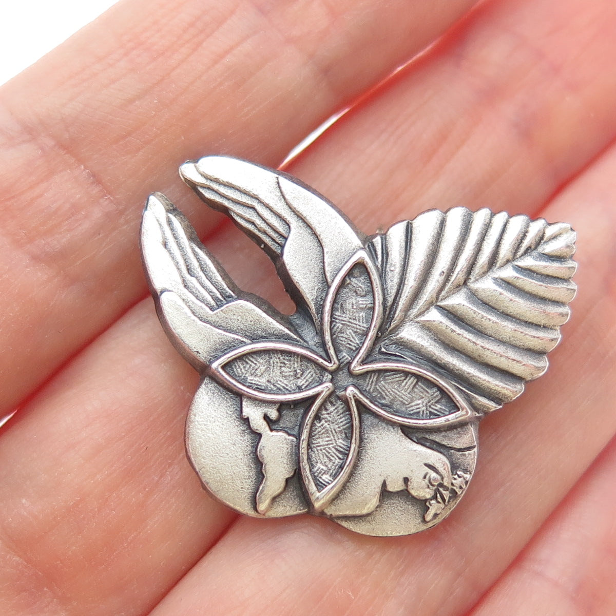 925 Sterling Silver Vintage World Peace Hands Butterfly Pin Brooch / Pendant