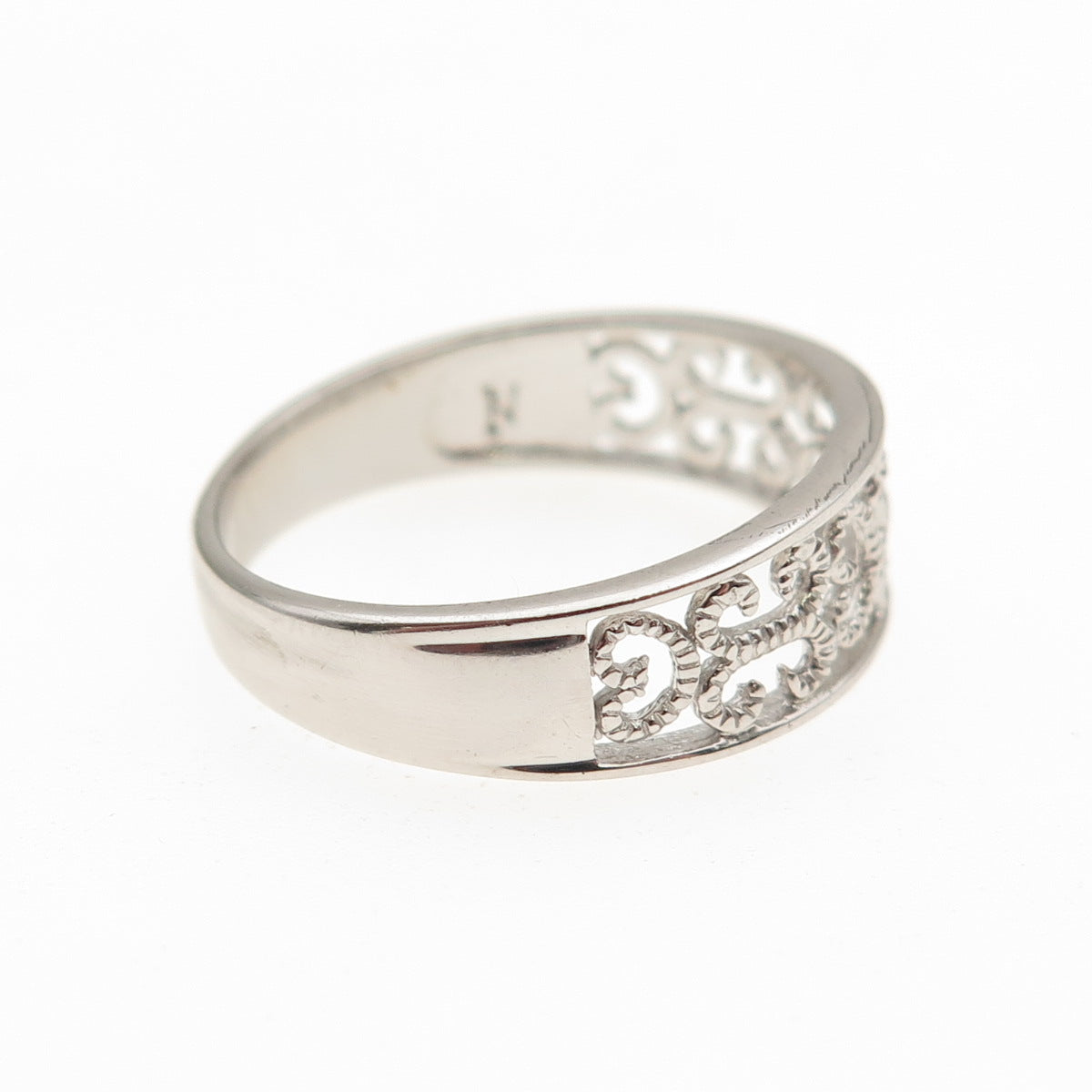 925 Sterling Silver Swirl Heart Ornate Ring Size 8