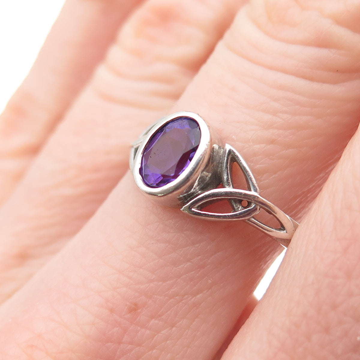 925 Sterling Silver Vintage Real Amethyst Celtic Trinity Ring Size 9