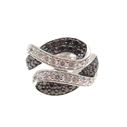 KEY STAR 925 Sterling Silver Round-Cut Black & White C Z Bypass Ring Size 5